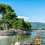 Deluxe Bellacosta * Kastela