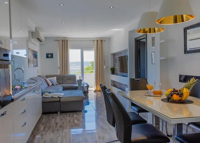 Deluxe Bellacosta Kastela