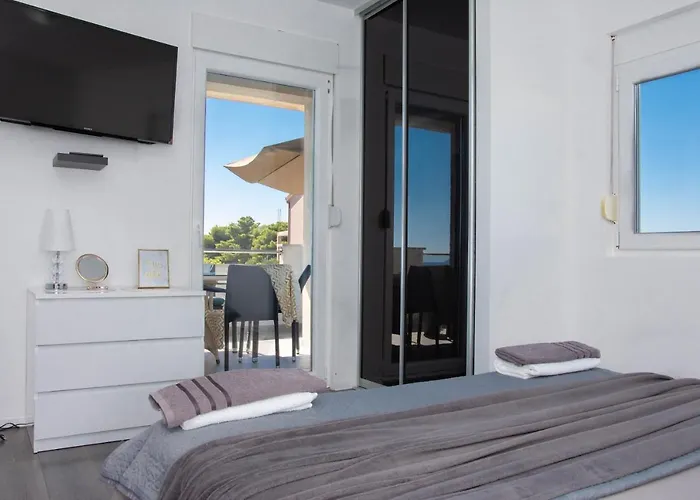 Deluxe Bellacosta Kastela